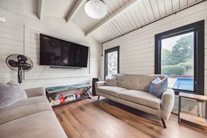 Photo 26- click for photo gallery